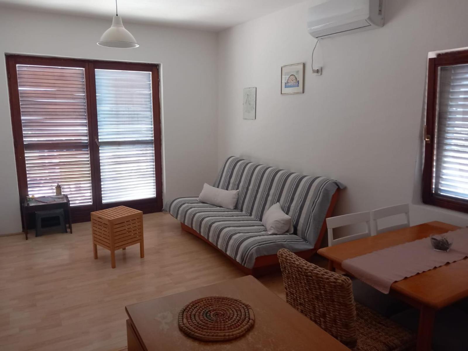 Apartament Apartman Lavandica Rogoznica  Zewnętrze zdjęcie